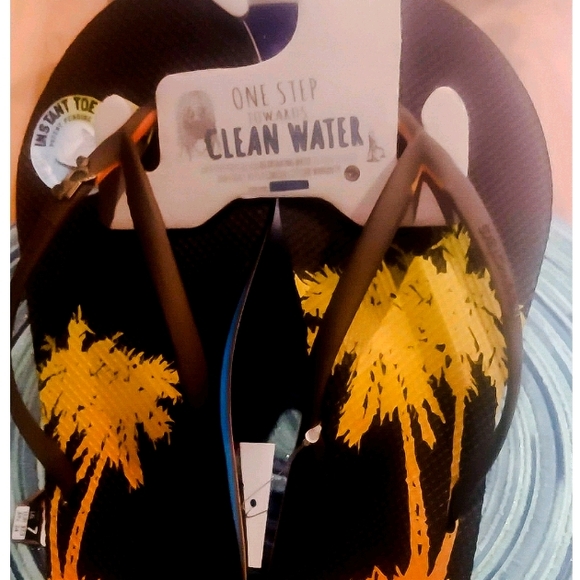 FREEWATERS TROPICAL SANDALS - Picture 1 of 6